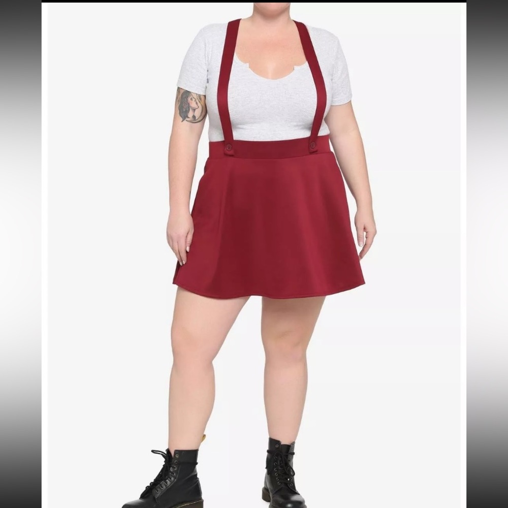 HOT TOPIC MIDNIGHT HOUR RED SUSPENDER SKATER SKIRT
